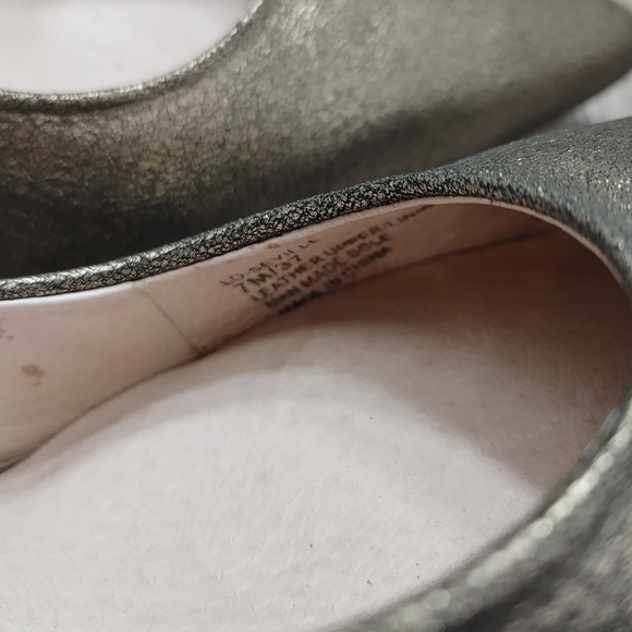 Louise et Cie Seville Metallic Bronze Gold Leather Pointed Pumps Heels Size 7 - Picture 7 of 8